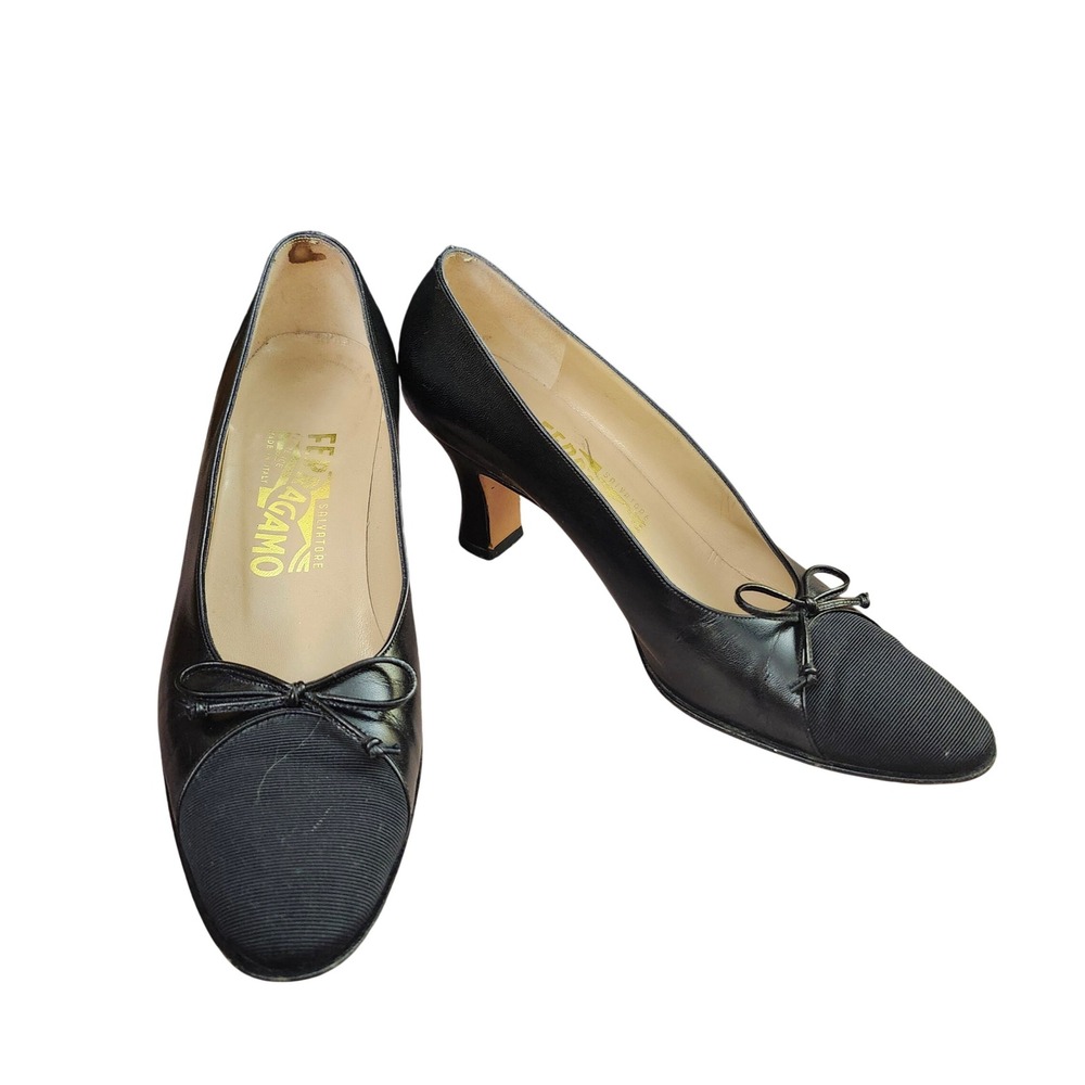 Salvatore Ferragamo Black Leather Fabric Bow Pumps DQ Size 7 B Italy Old Money